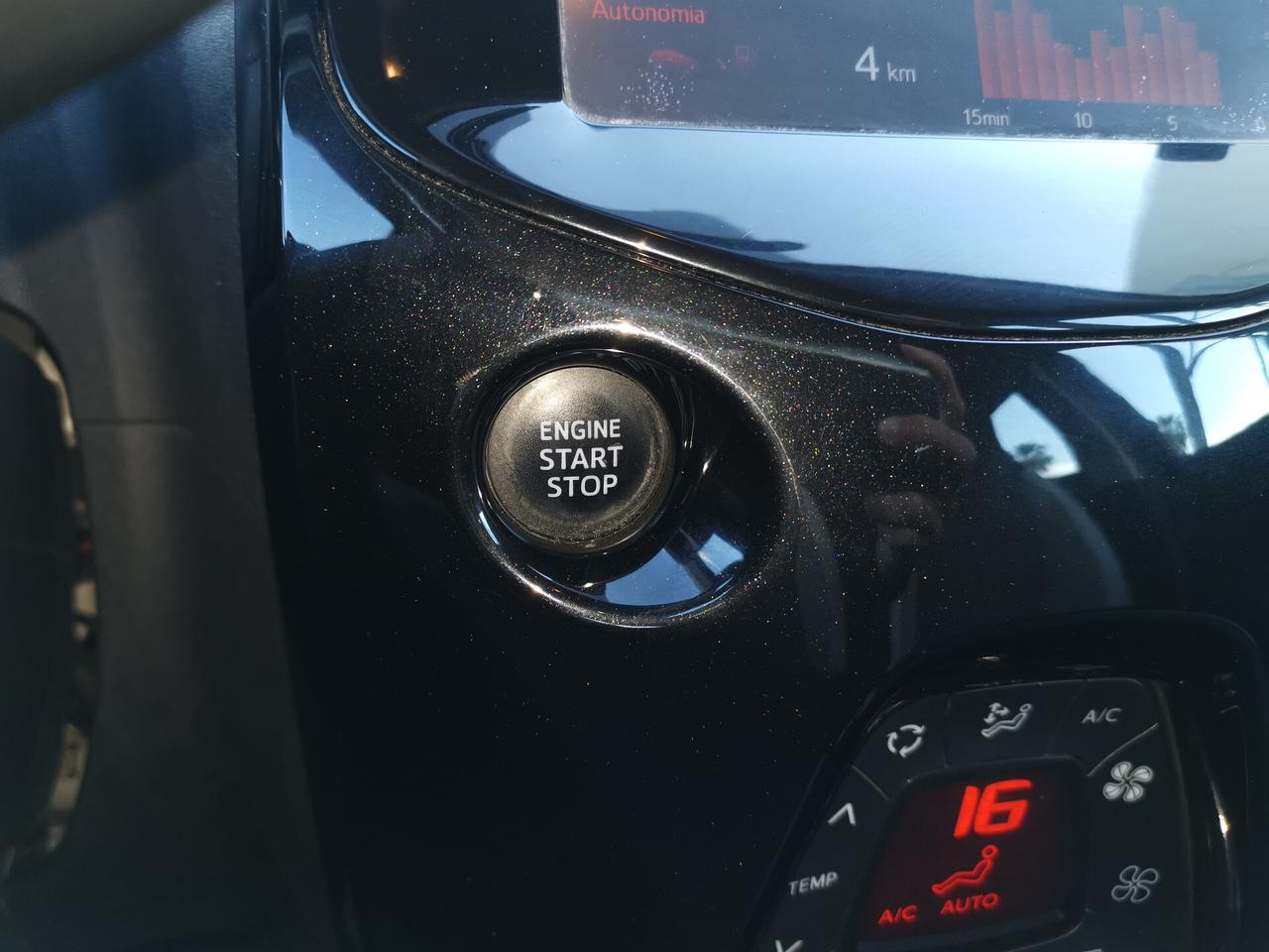 Toyota Aygo 1.0 VVT-i 69 CV 5 porte x-play
