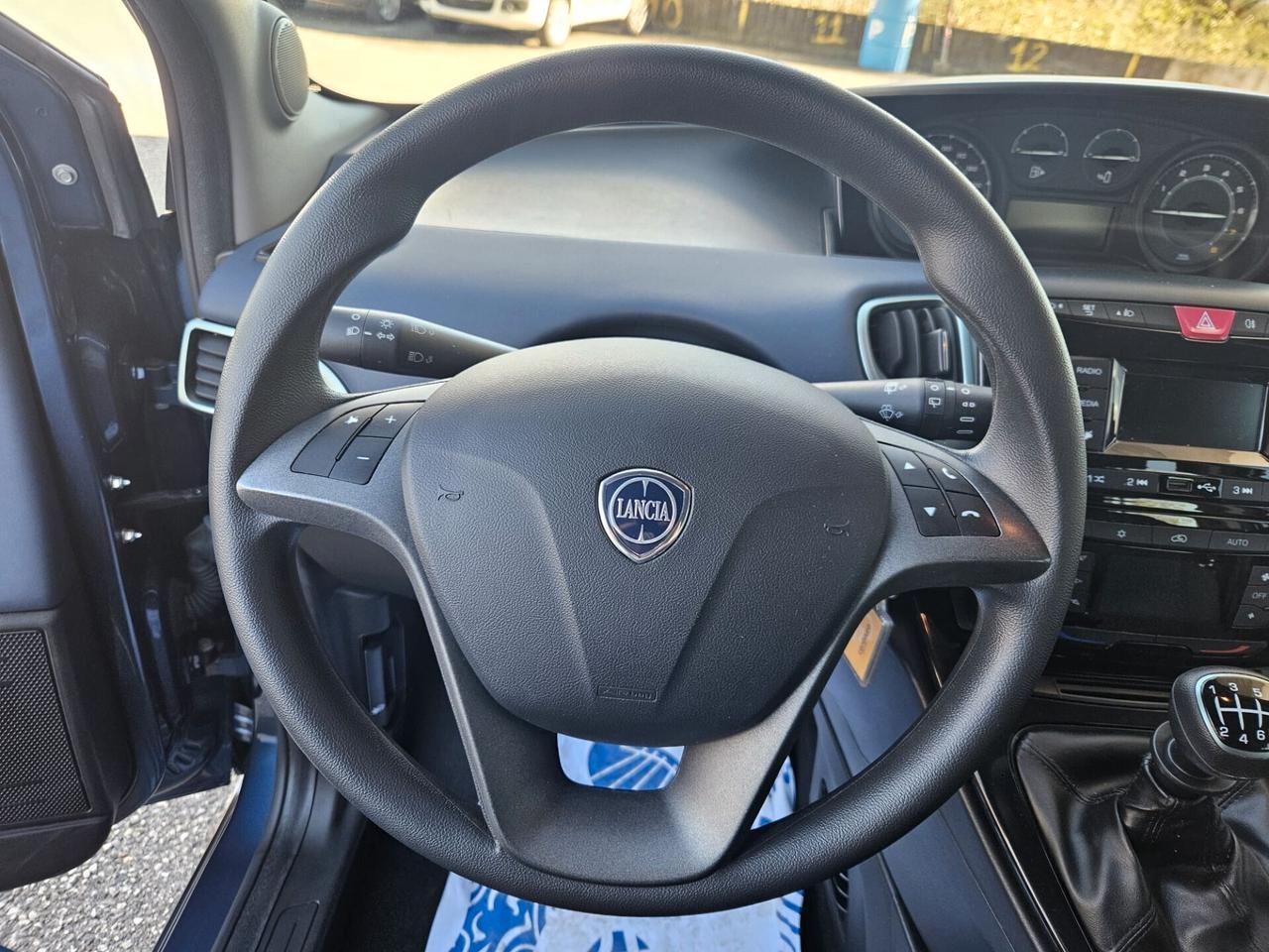 Lancia Ypsilon 1.0 FireFly 5 porte S&S Hybrid Gold