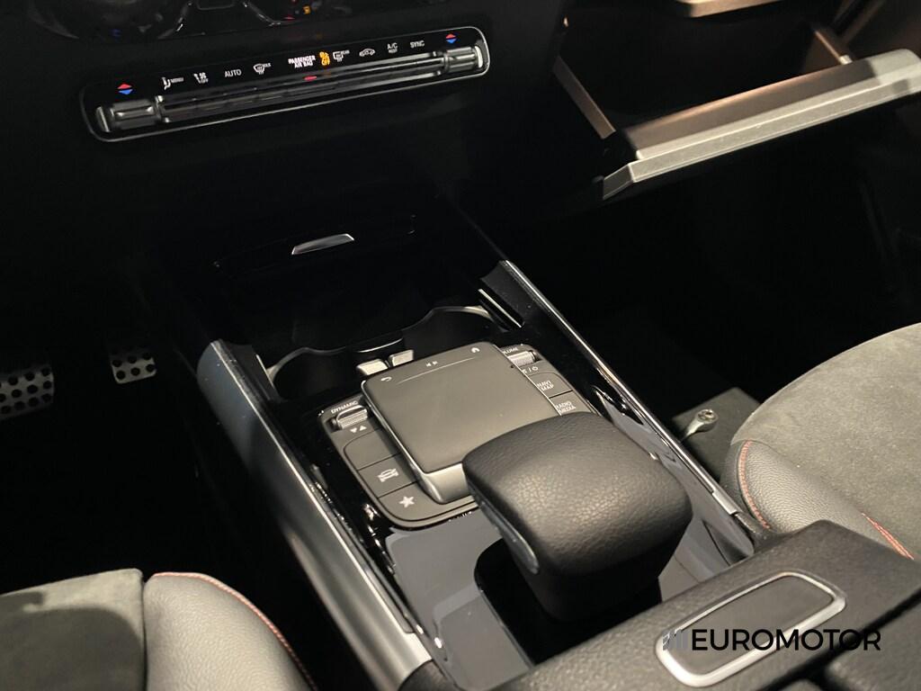 Mercedes GLA 180 180 D Premium 8G-DCT