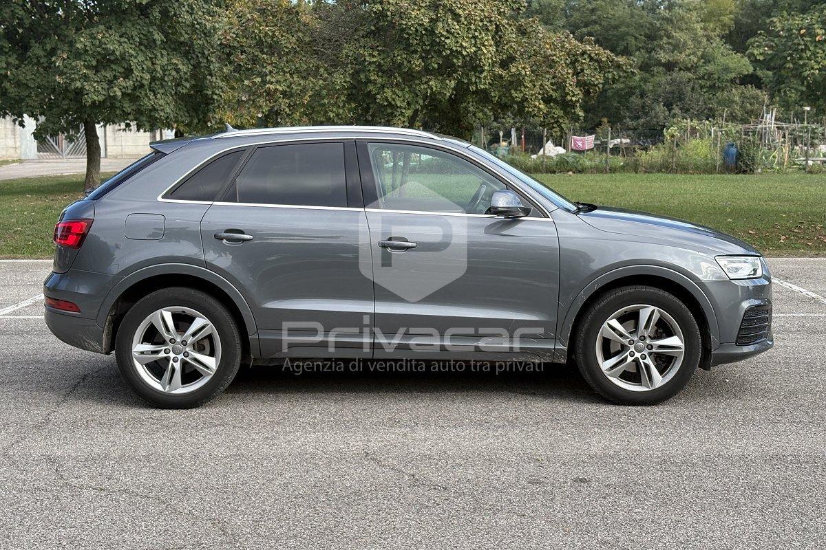 AUDI Q3 2.0 TDI 120 CV S tronic Business