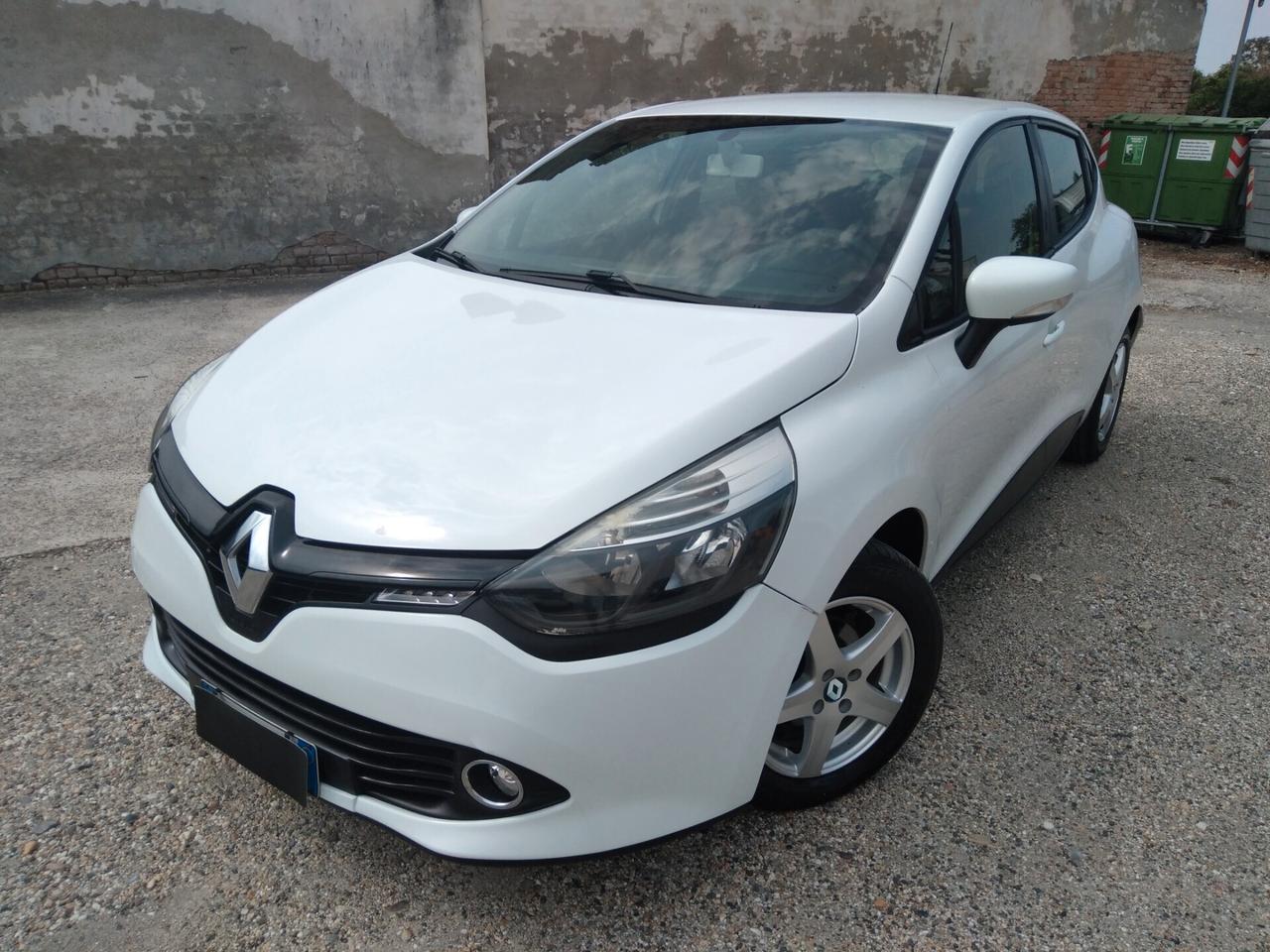 Renault Clio 1.2 75CV 5 porte Wave x neopatentati