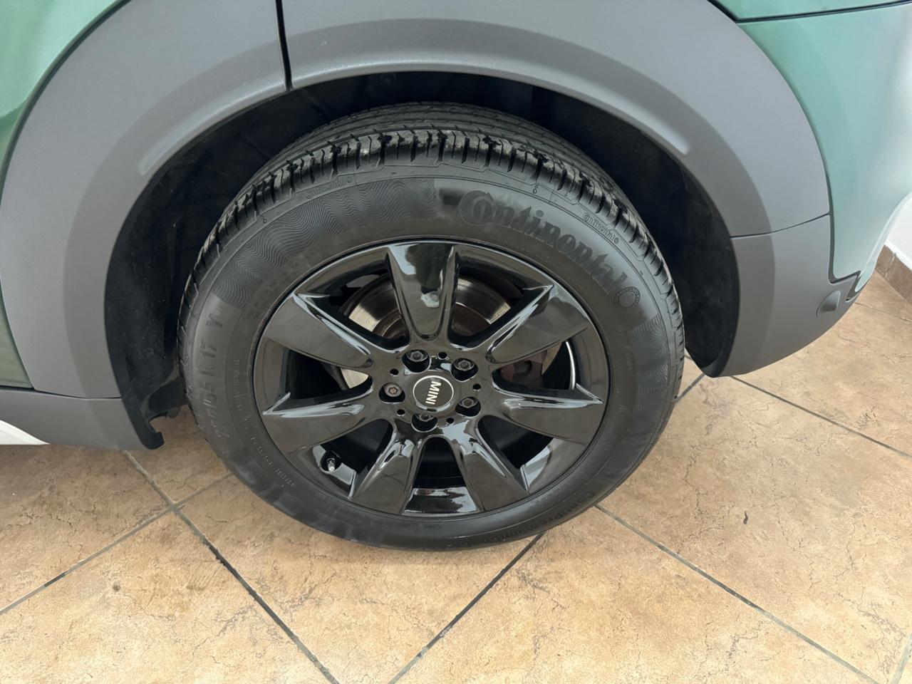 Mini Cooper D Countryman AUTOMATICA BLACK LINE