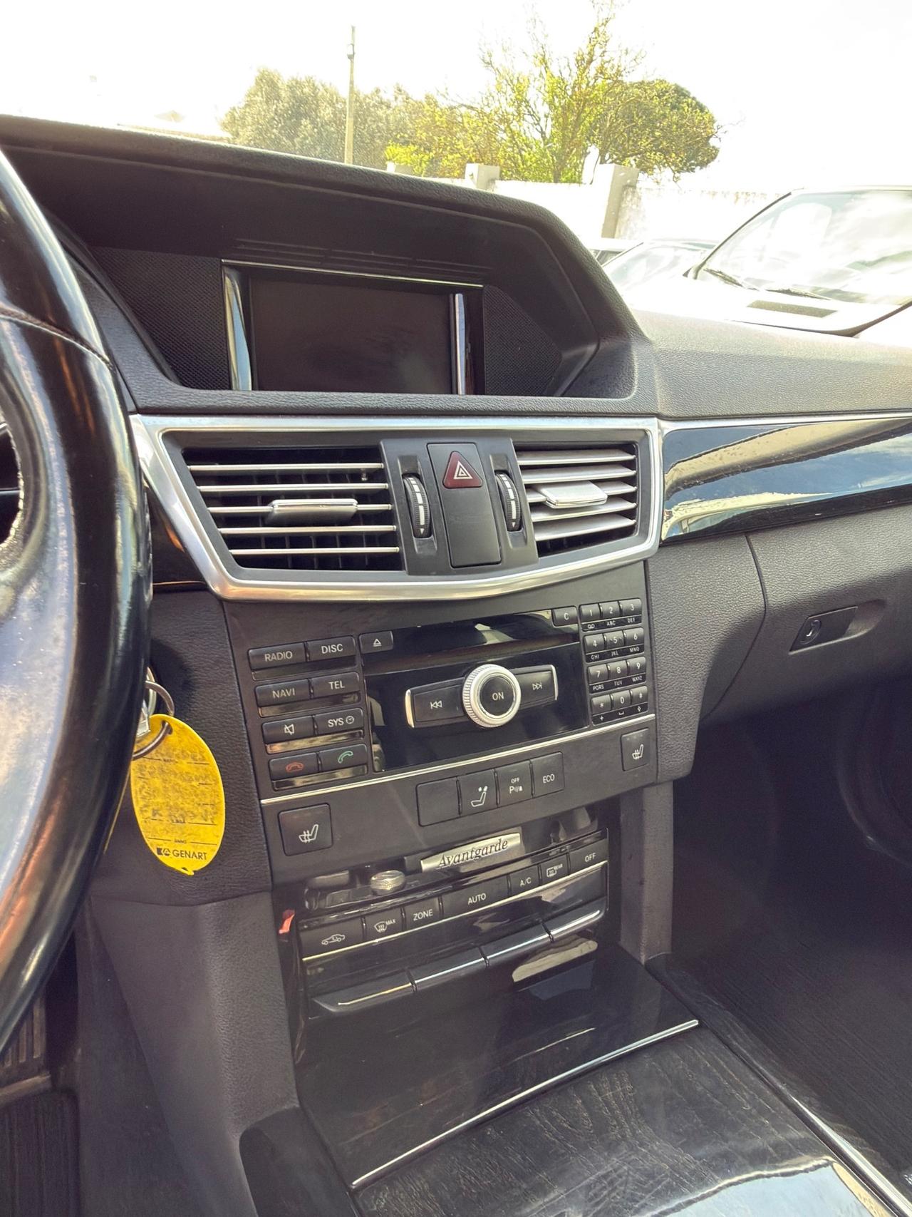 Mercedes-benz E 220 CDI S.W. BlueEFFICIENCY Avantgarde