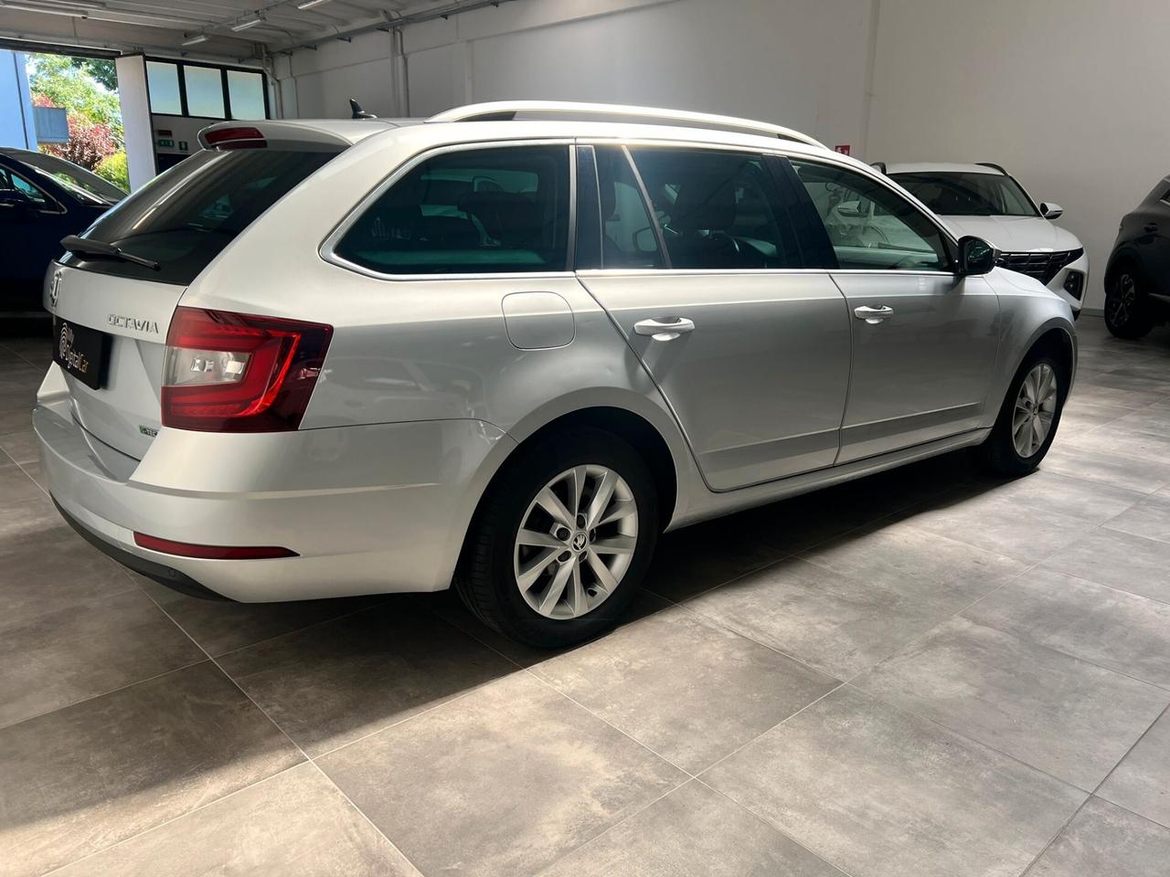 Skoda Octavia 1.5 DSG Wagon Executive G-Tec