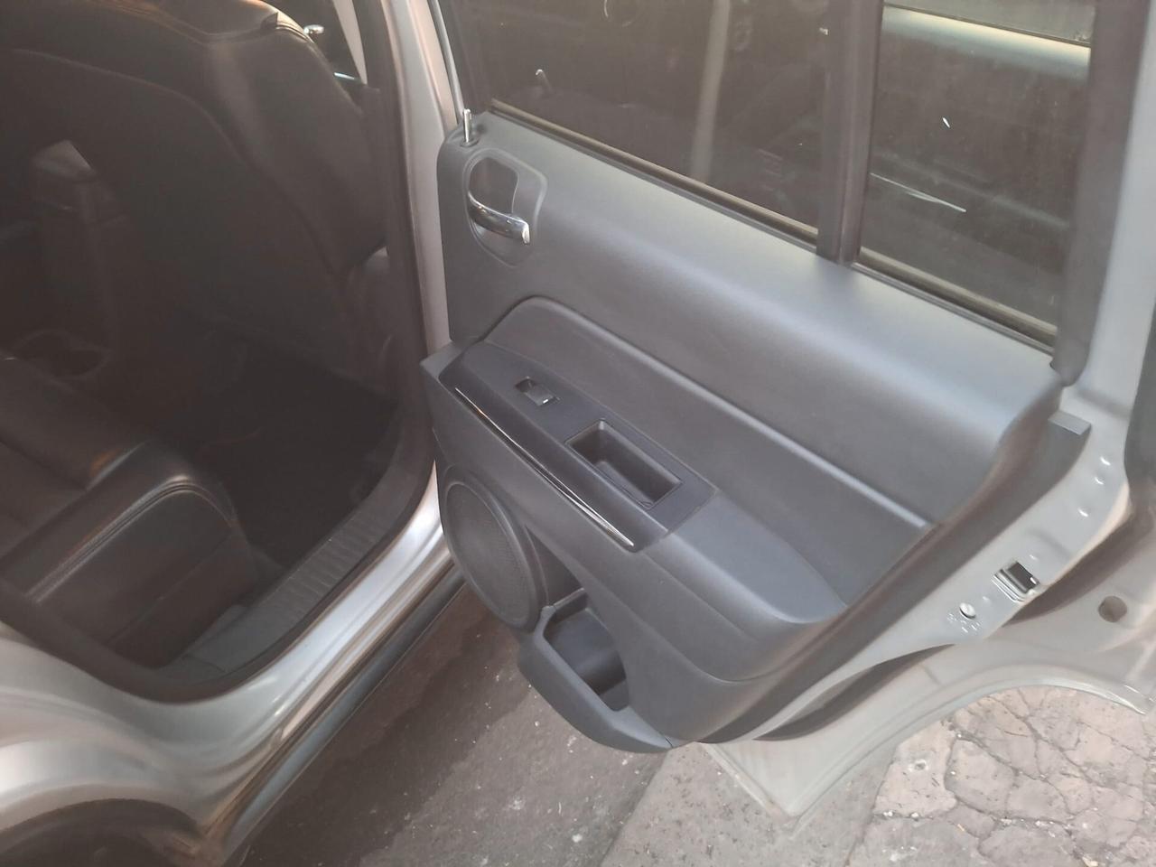 Jeep Compass 2.2 CRD Limited (GRANDINATA)