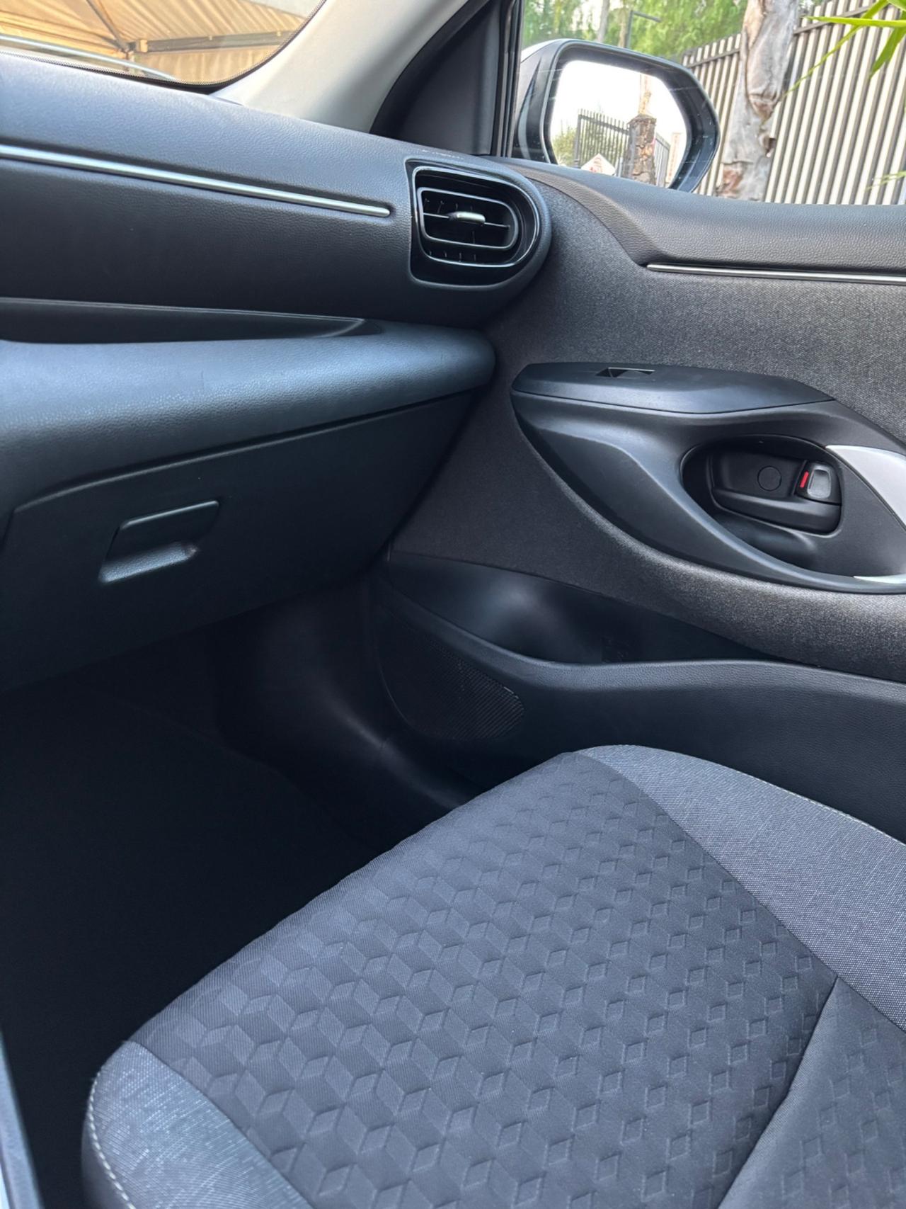 Toyota Yaris 1.5 Hybrid 5 porte Lounge 04/2021