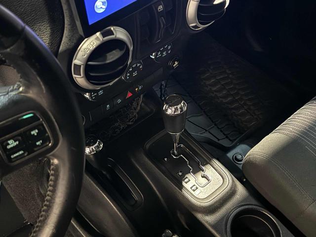JEEP Wrangler Unlimited 2.8 CRD DPF Rubicon Auto
