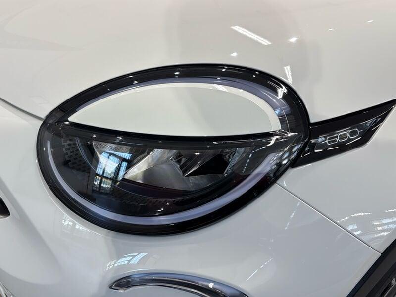 FIAT 600 600 Hybrid 145 CV DCT MHEV Icon