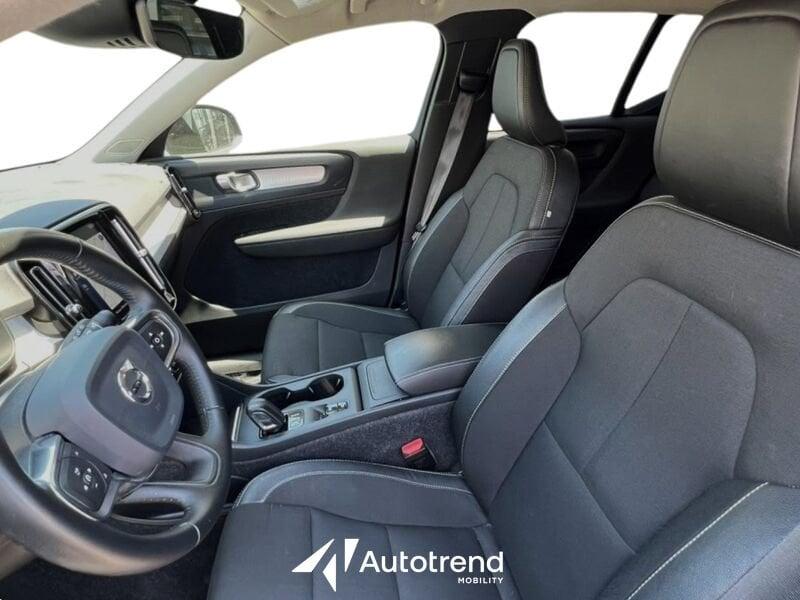 Volvo XC40 D3 150 CV AWD Automatica NAVI LED Business Plus