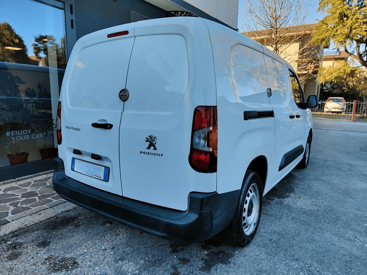 Peugeot Partner BlueHDi 100 PL Furgone Premium Allestito