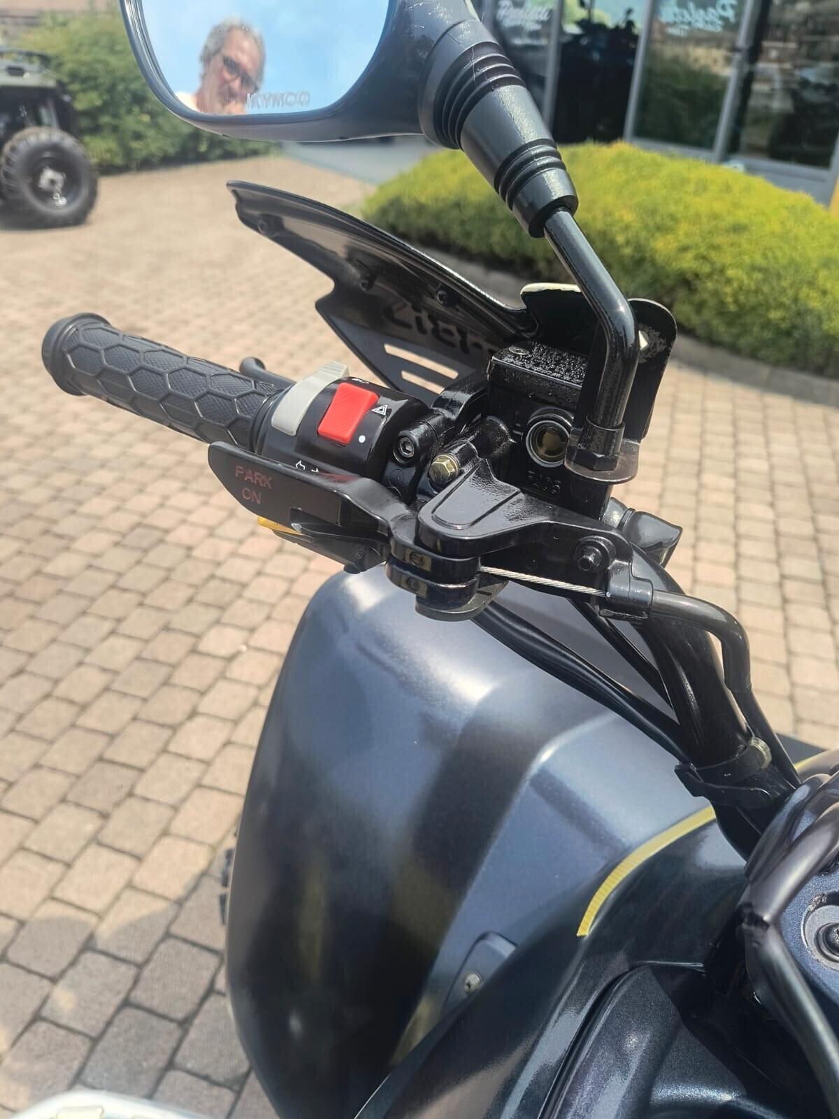 QUAD 300 SPORTIVO KYMCO MAXXER