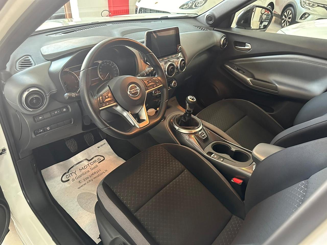 Nissan Juke 1.0 DIG-T 114 CV N-Connecta