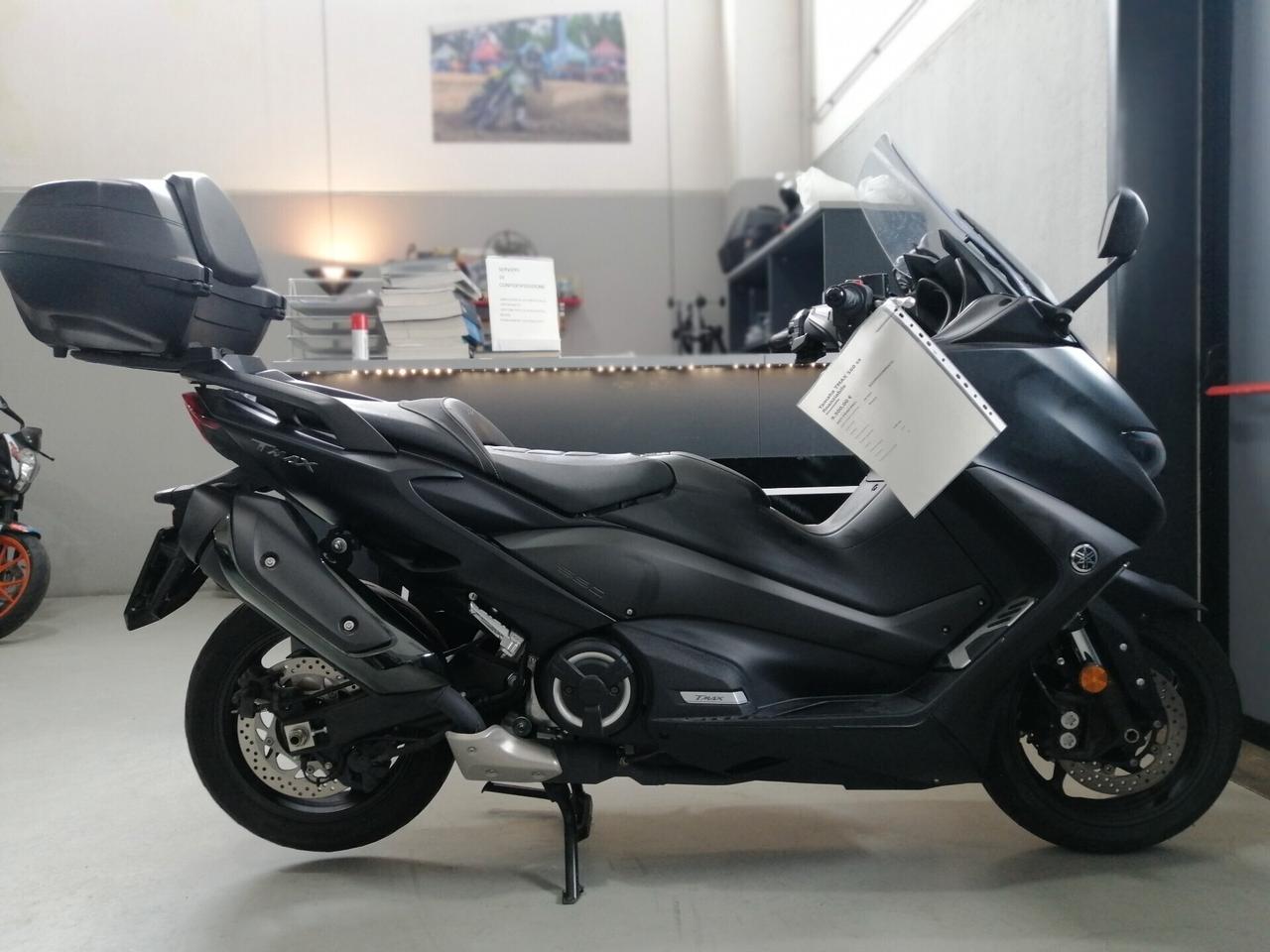 Yamaha TMAX 560