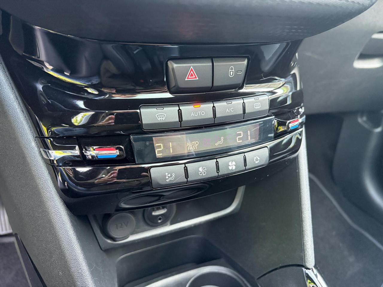 Peugeot 2008 1.6 BlueHDi 120cv S&S tetto Allure