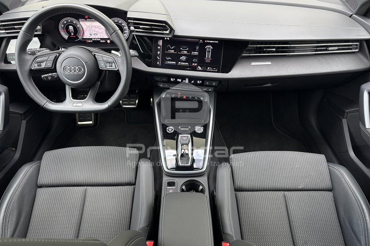 AUDI A3 allstreet 35 TFSI S tronic Identity Contrast