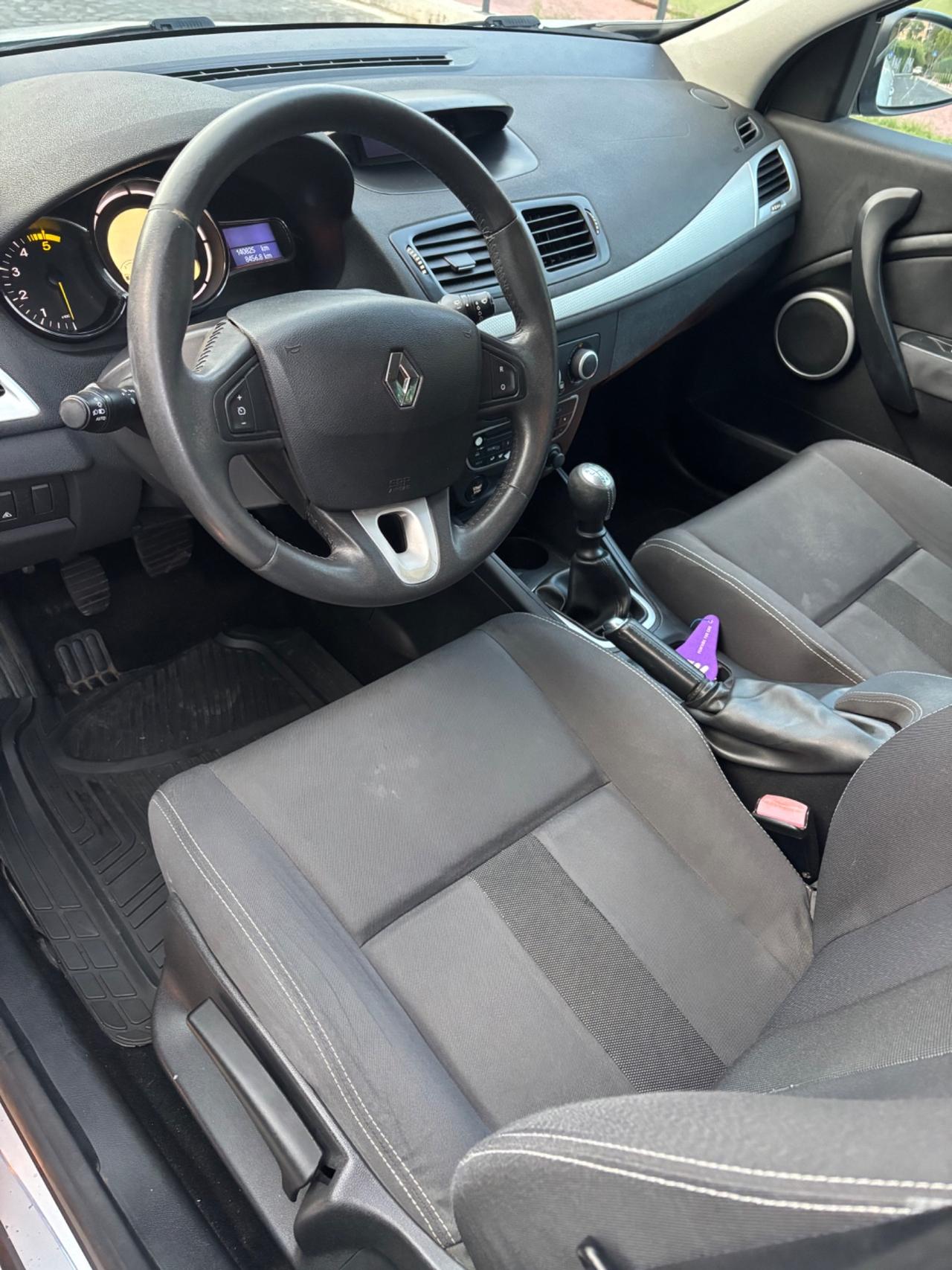 Renault Megane Mégane 1.5 dCi 110CV SporTour Confort