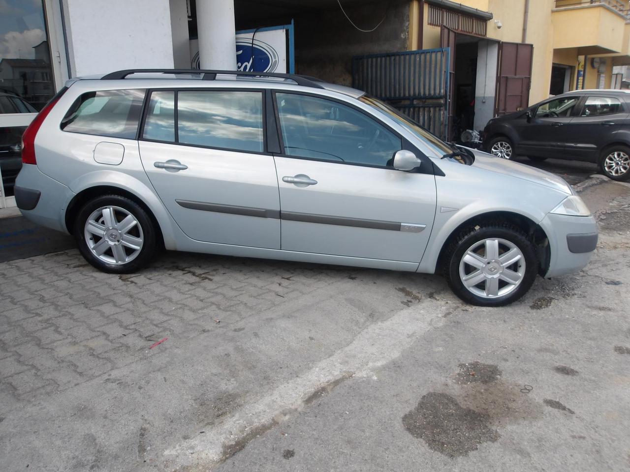 Renault Megane Grandtour 1.5 dci Confort Dynamique 100cv