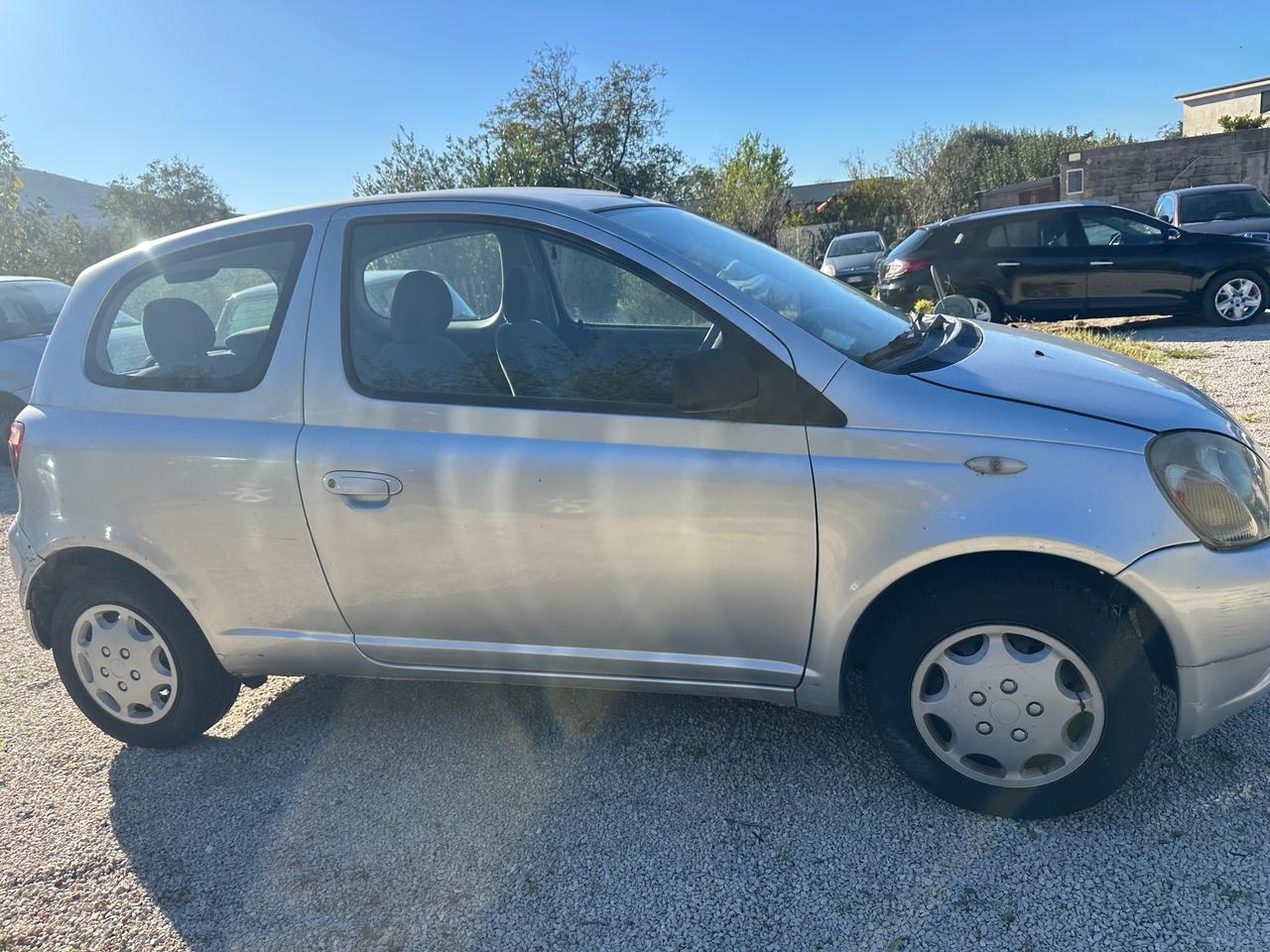 Toyota Yaris 1.0i 16V cat 3 porte