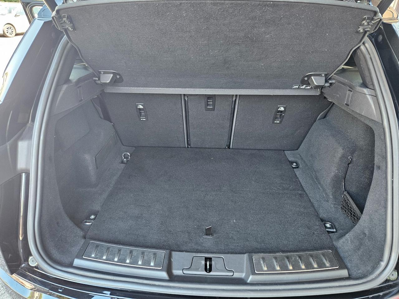 Land Rover Range Rover Evoque 1.5 I3 160 CV Mhev Auto R-Dynamic SE