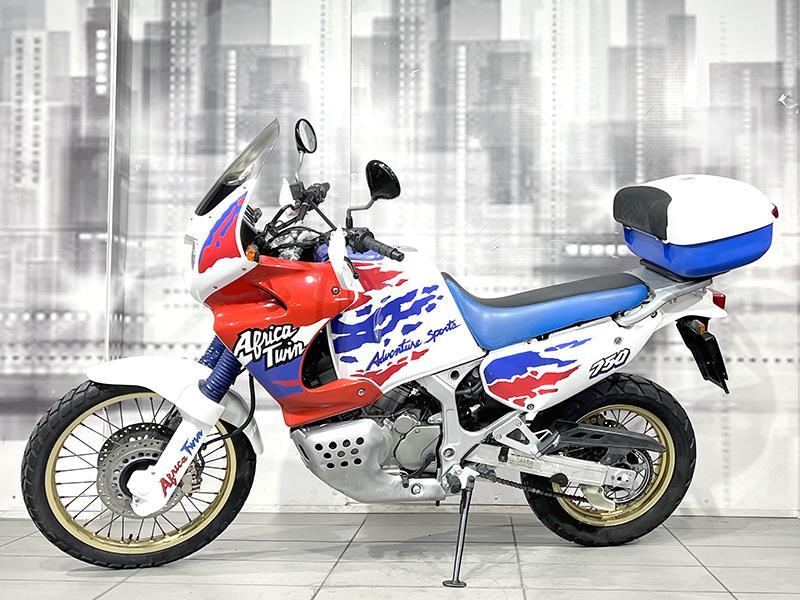 Honda Africa Twin 750 XRV