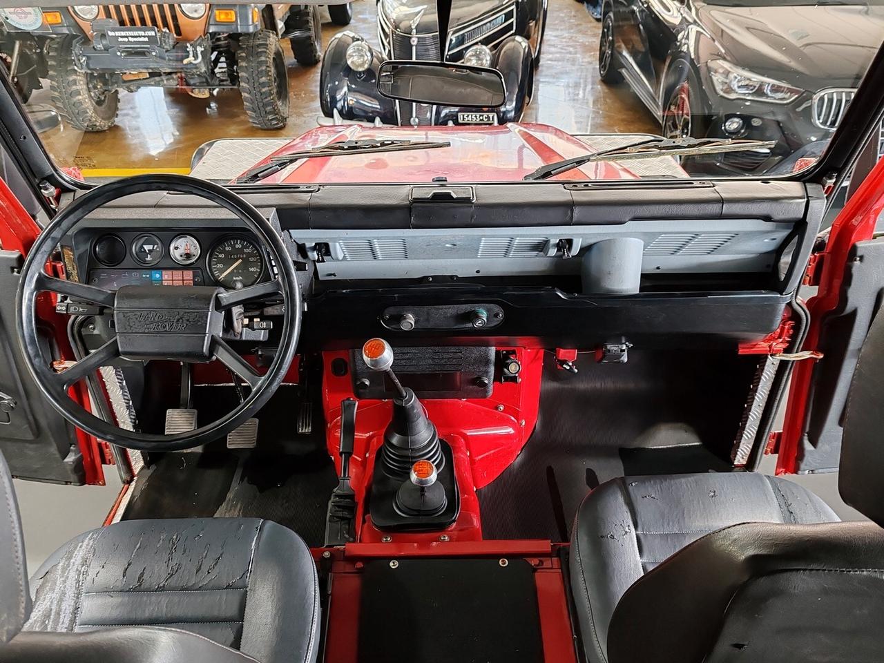 Land Rover Defender 90 turbodiesel Station Wagon County