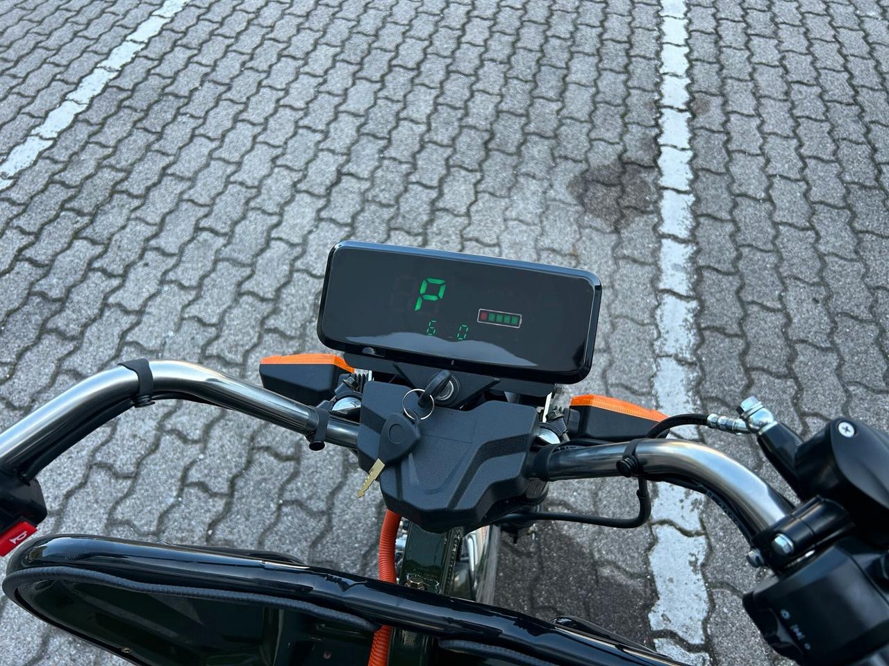 Triciclo XPB 100% Electric Scooter 3 ruote Cargo