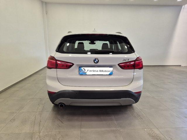 BMW X1 sDrive18d Advantage - Cruise/Lim - Bluetooth