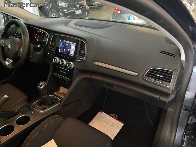 RENAULT Megane AUTOCARRO Megane IV Sporter 1.5 blue dci Business