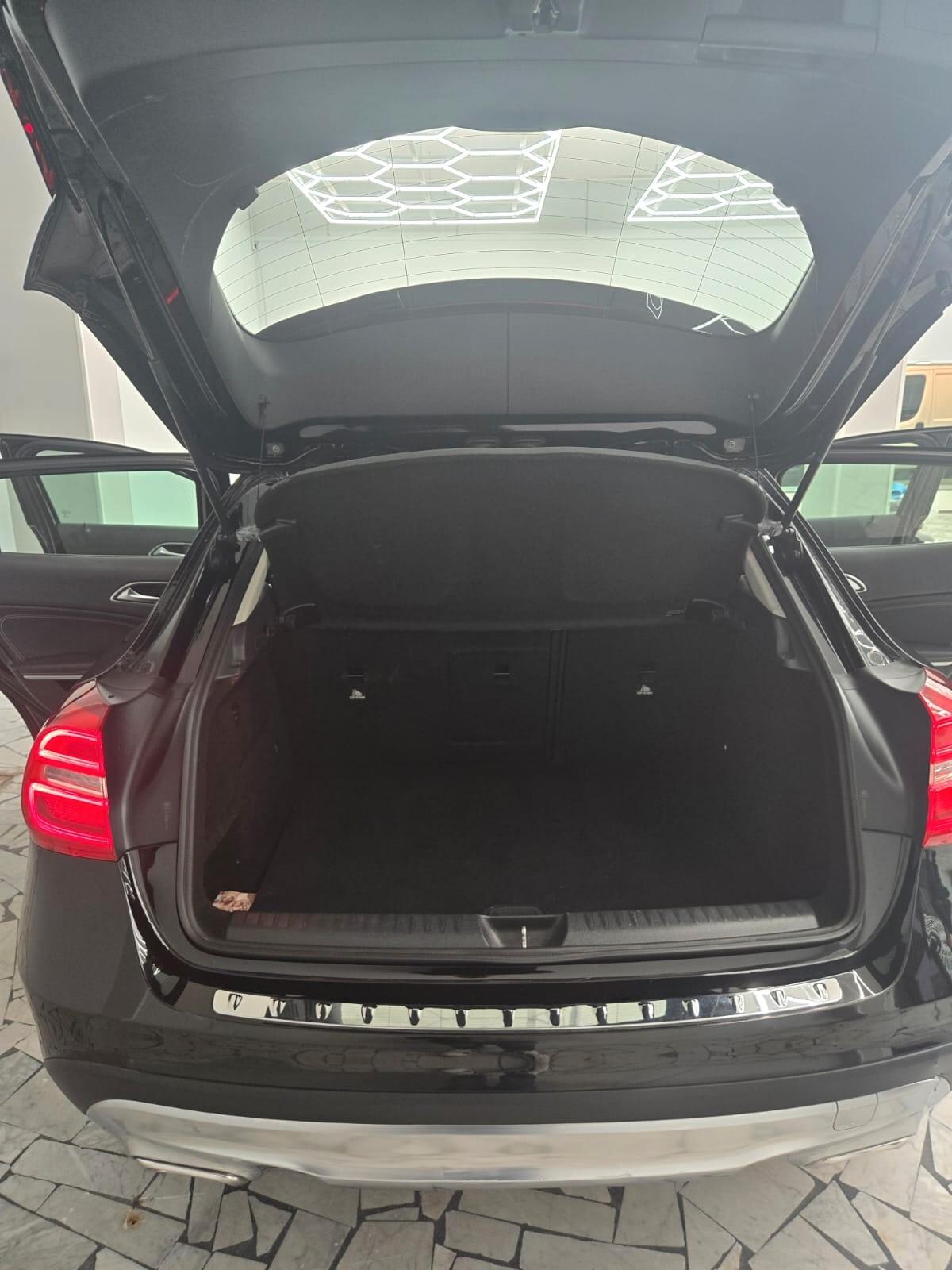 Mercedes-benz GLA 220 200 d Automatic 4Matic Sport