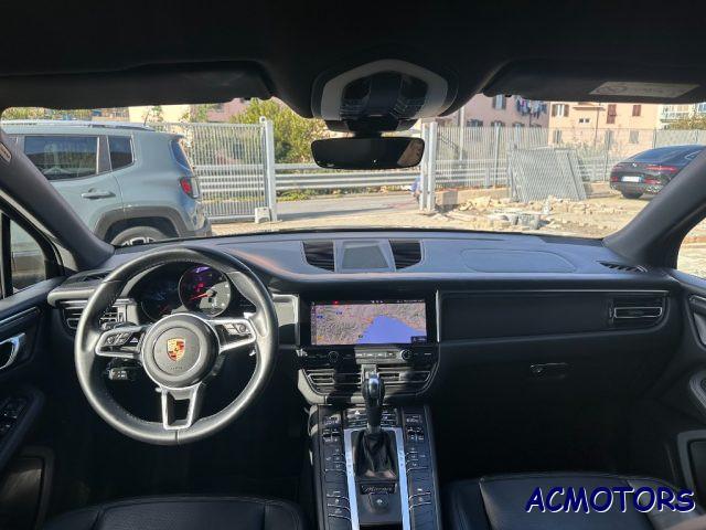 PORSCHE Macan 2.0