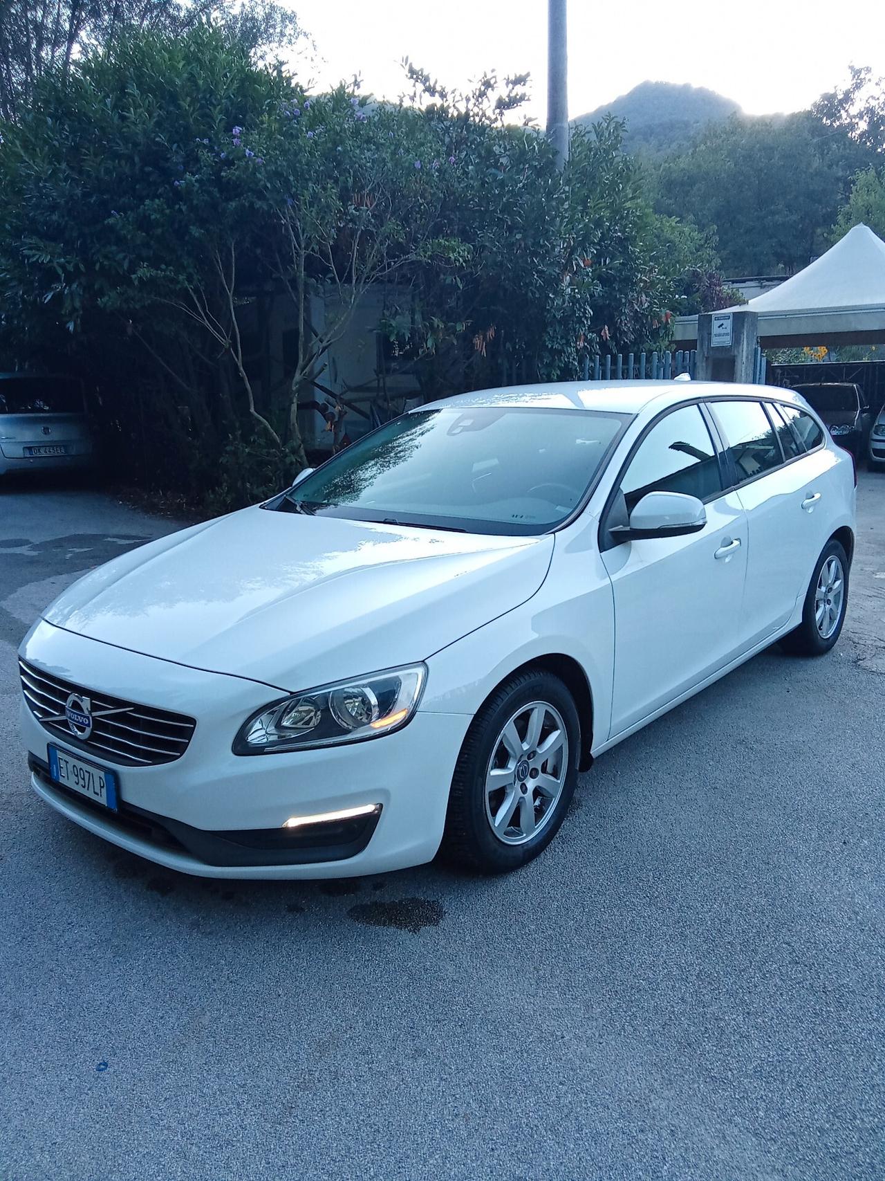 Volvo V60 D3 Summum 11/013