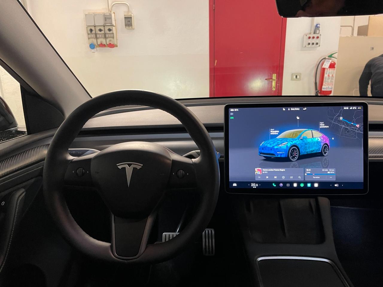 Tesla Model Y Performance Dual Motor awd-LEGGI SOTTO