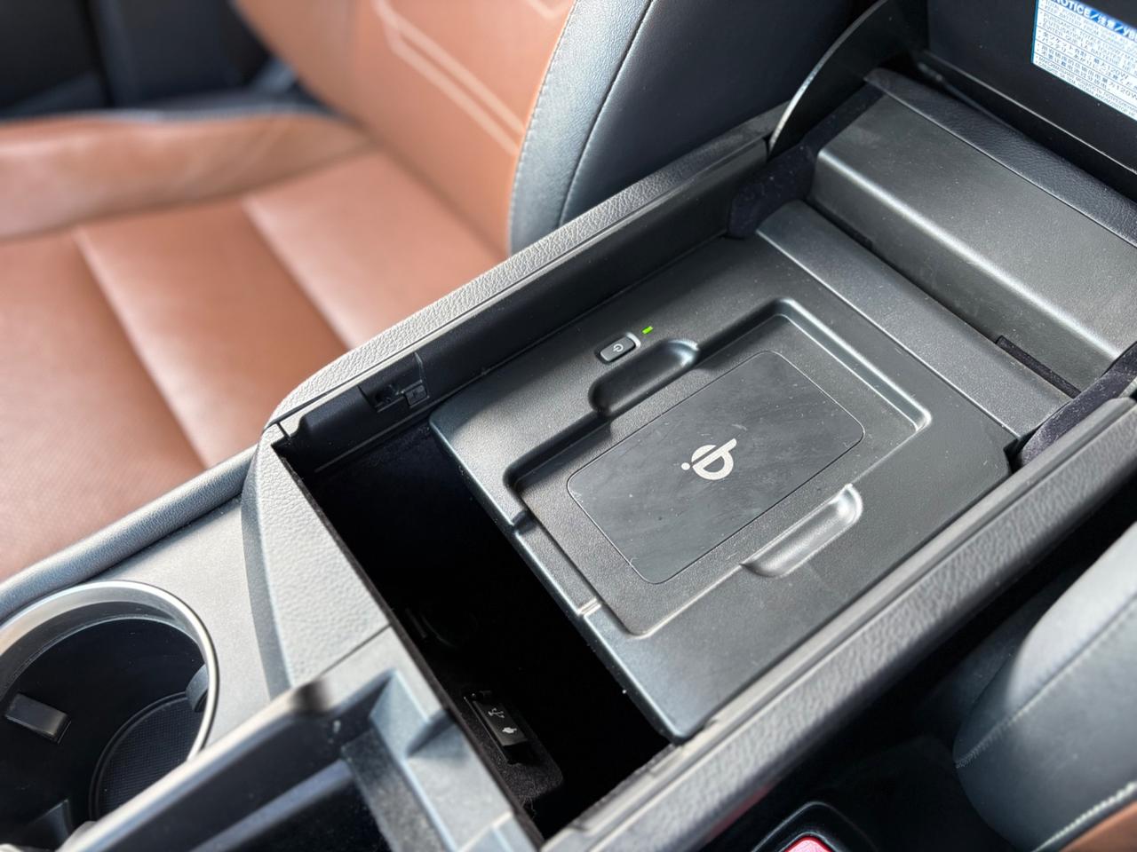 Lexus NX 300h Hybrid 4WD Luxury FULL OPTIONAL