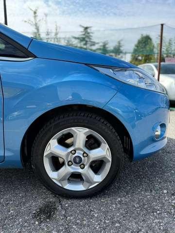 Ford Fiesta Fiesta 5p 1.4 16v Titanium auto
