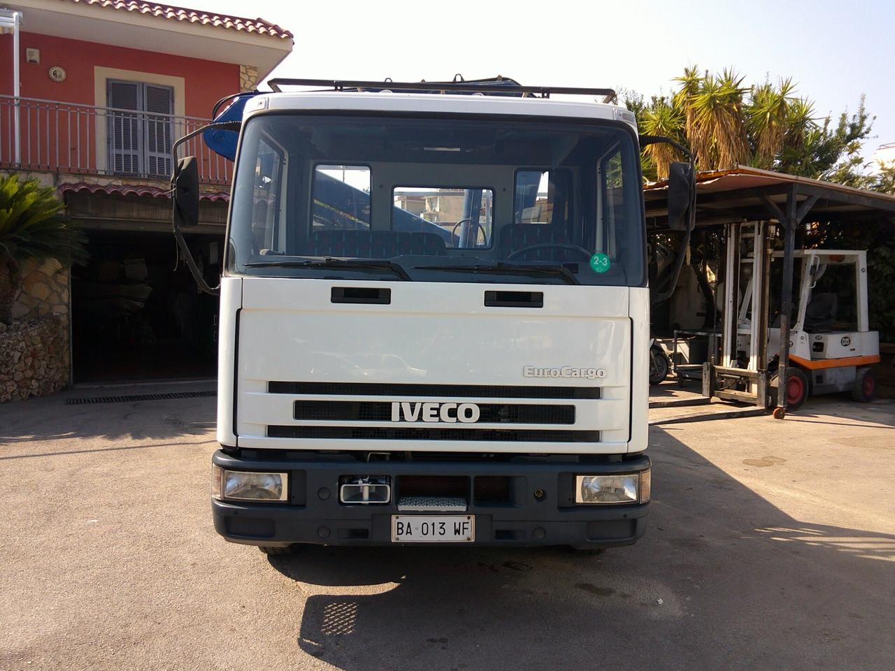 Iveco EUROCARGO RIBALTABILE CON GRU 92000 KM 98
