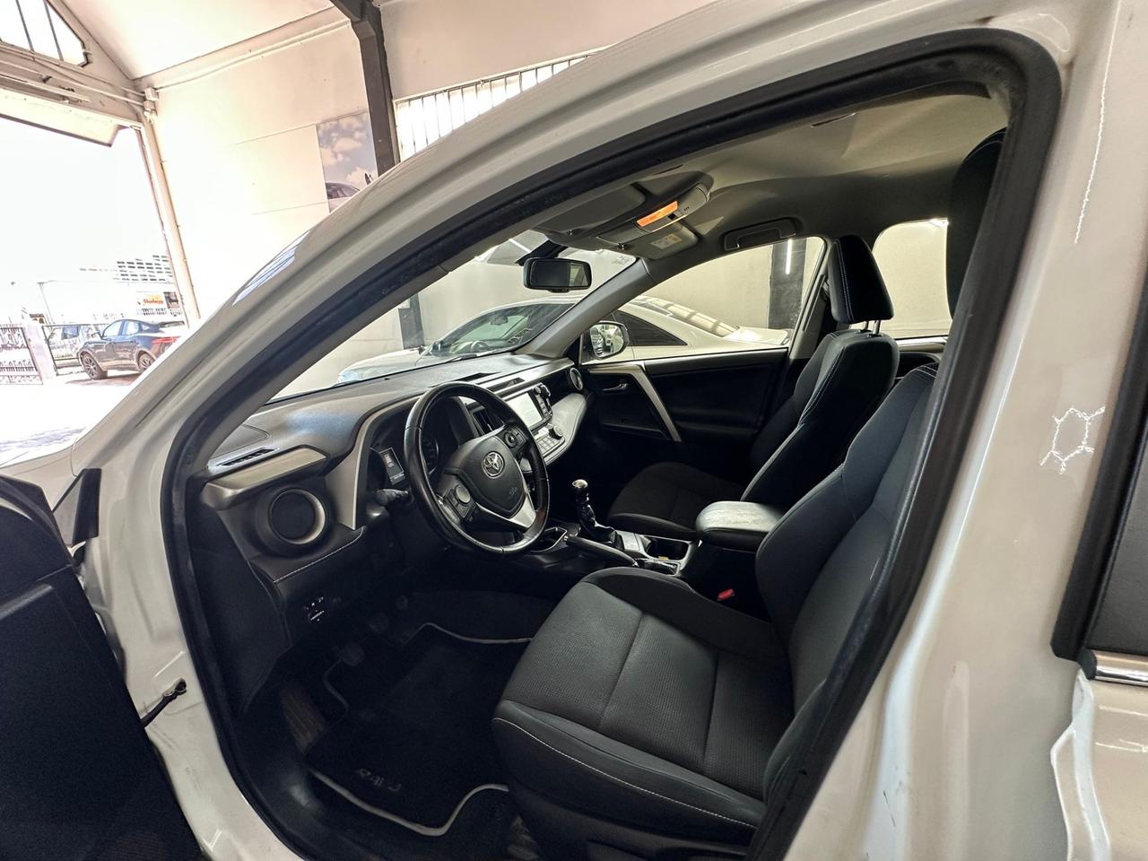 Toyota RAV 4 RAV4 2.0 D-4D 2WD Active