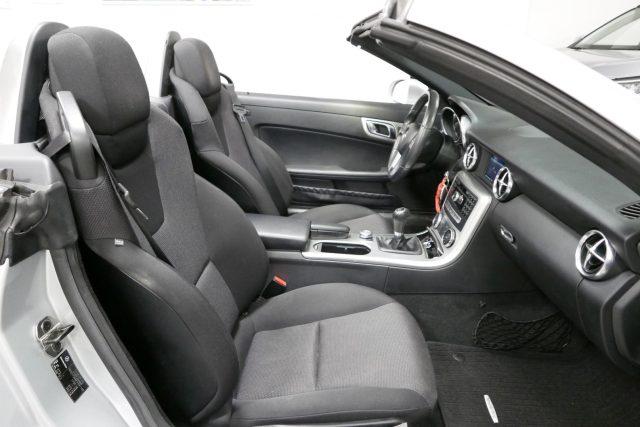 MERCEDES-BENZ SLK 200 BlueEFFICIENCY Sport