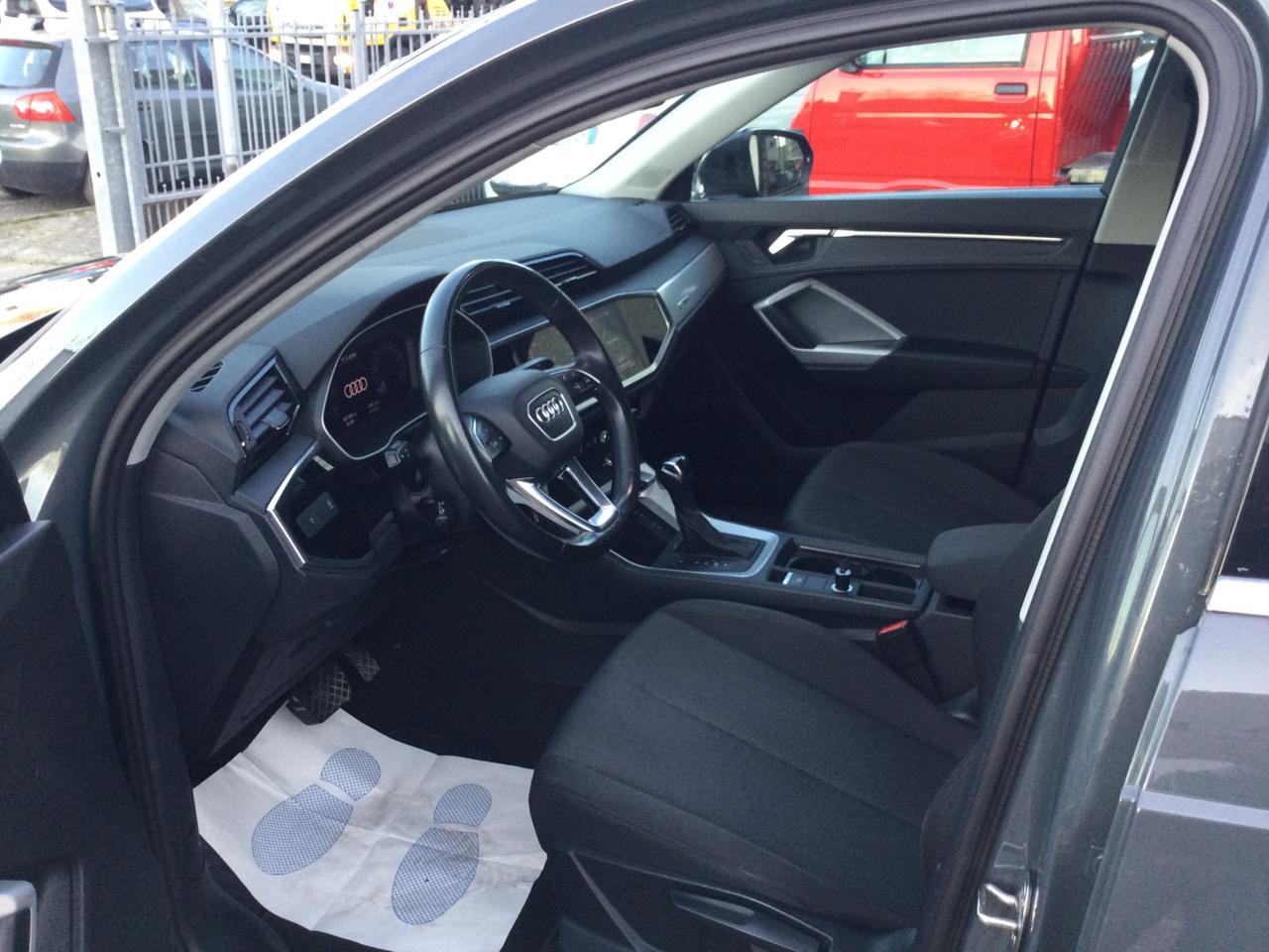 Audi Q3 35 TDI S tronic Business Advanced