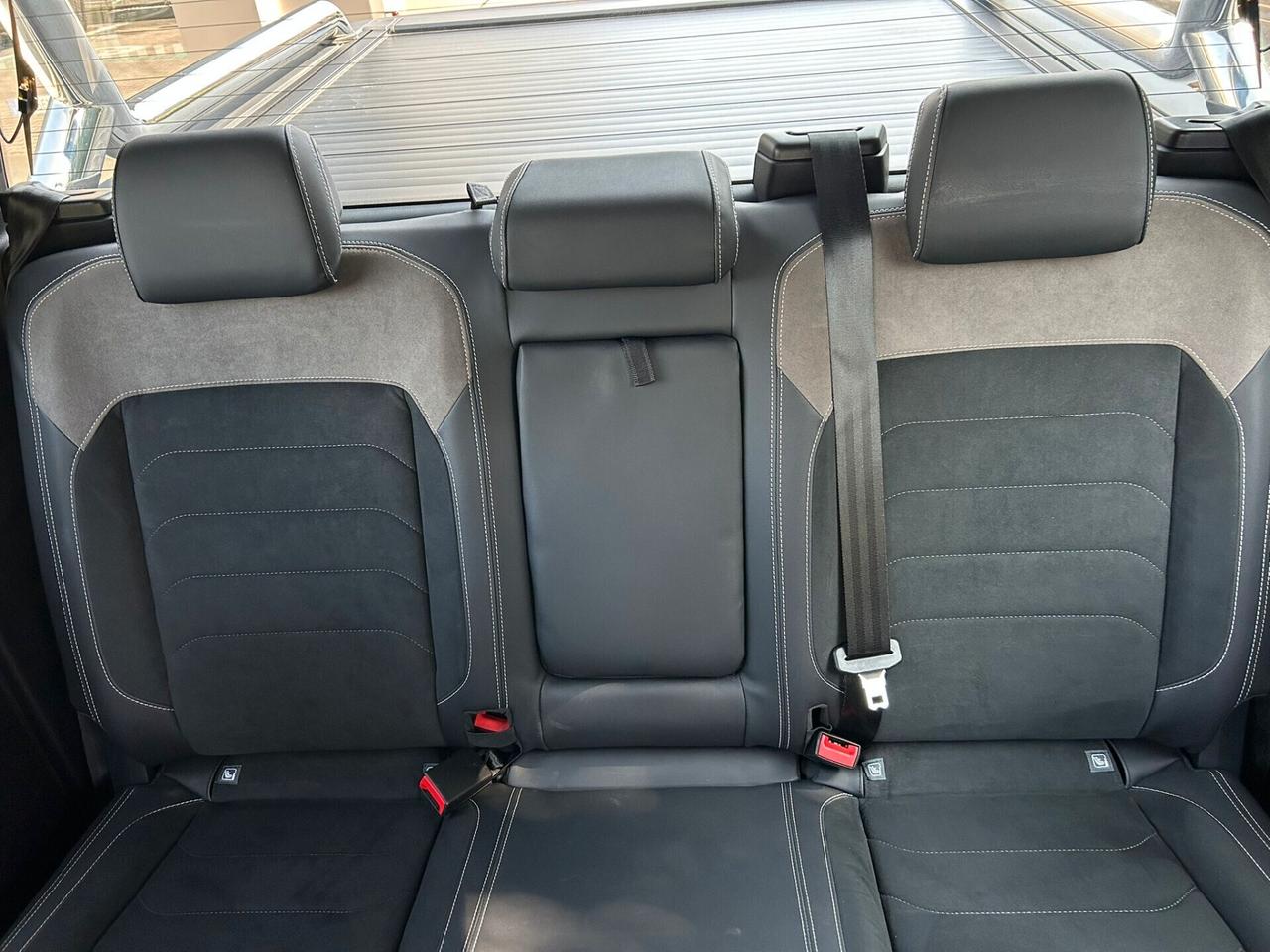 Volkswagen Amarok 3.0 V6 TDI 241CV 4MOTION aut. Aventura