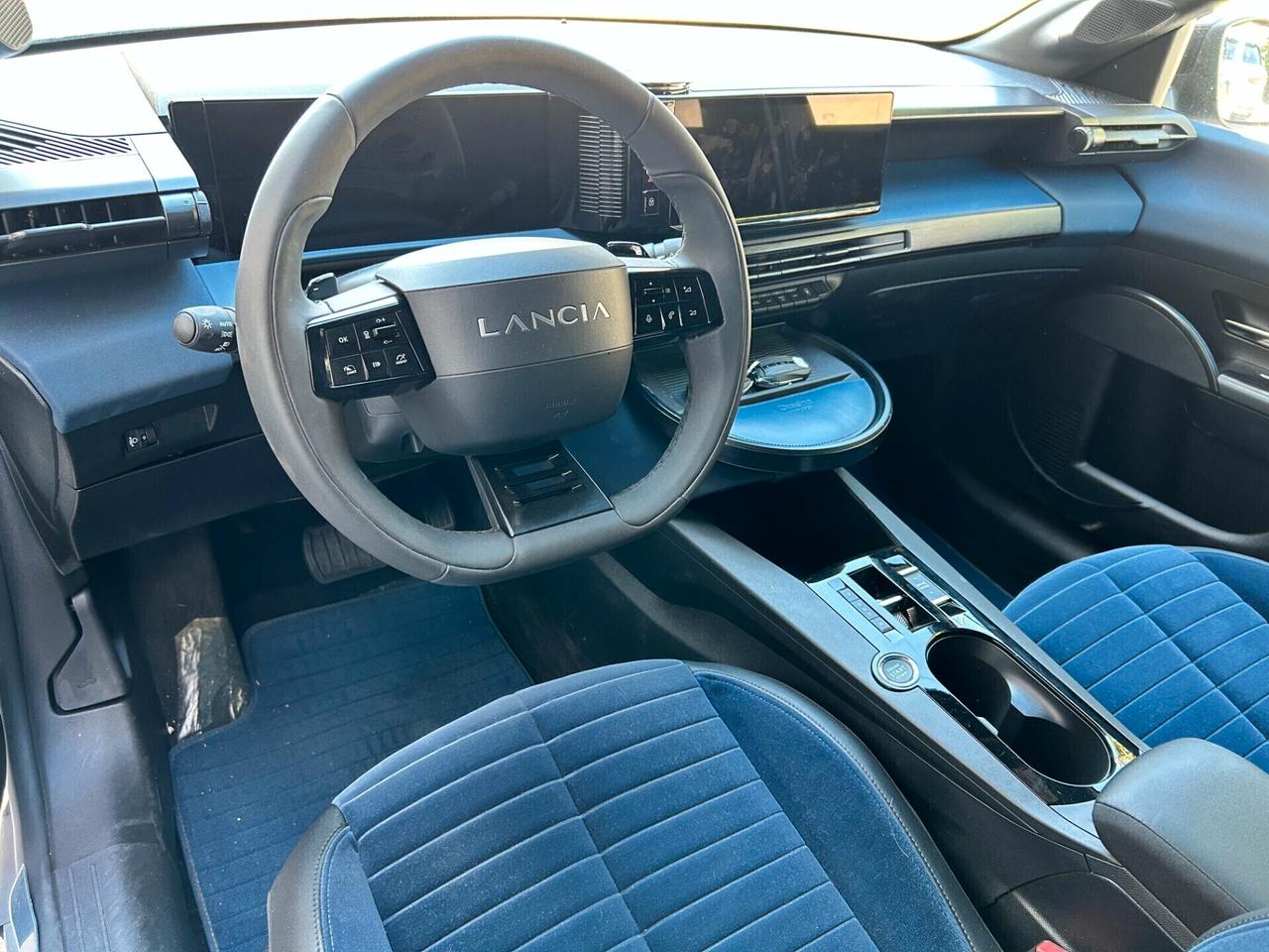 Lancia Ypsilon 1.2 Hybrid e-DCT Ed. Cassina - 2024 Incidentata