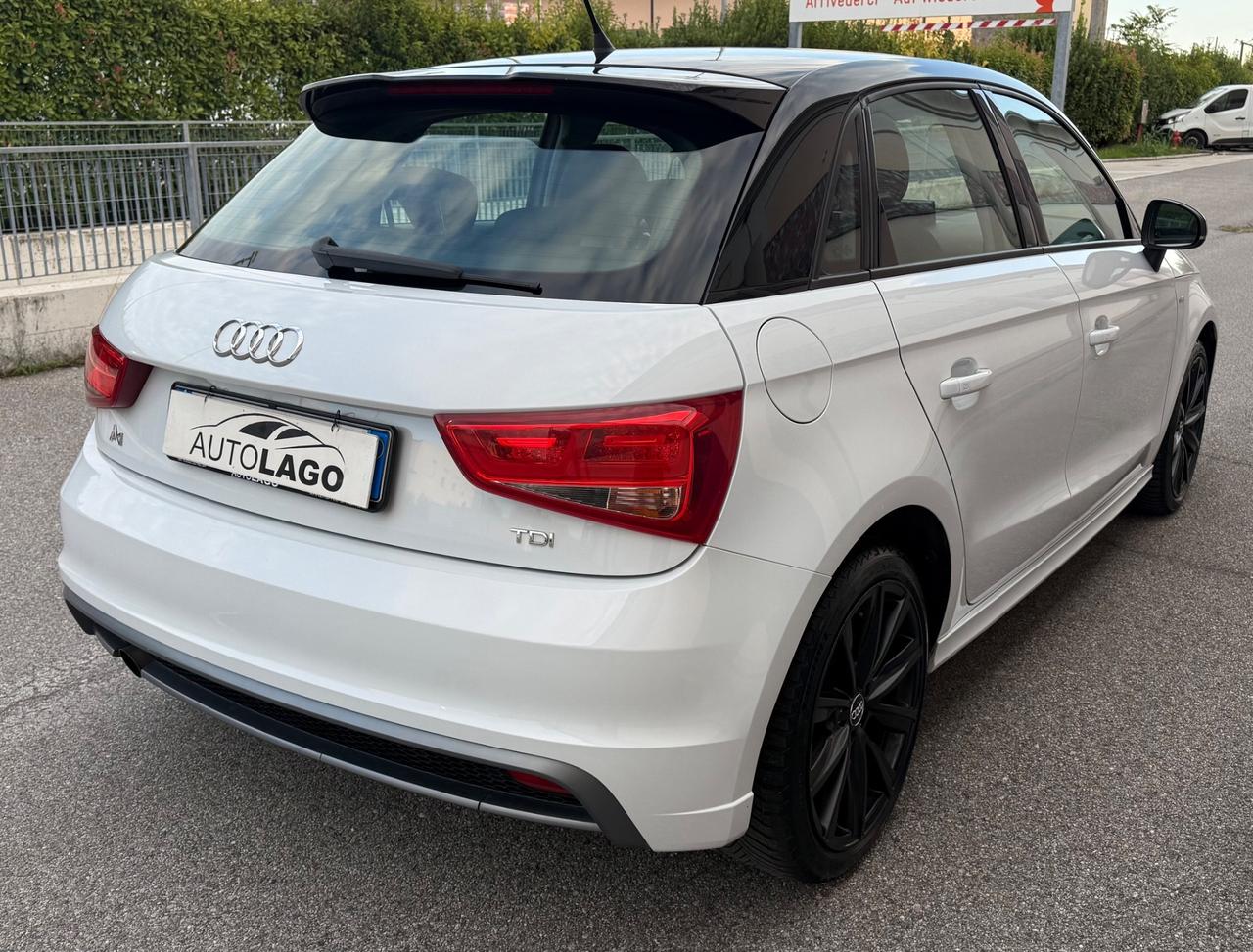 Audi A1 1.6 TDI S line edition
