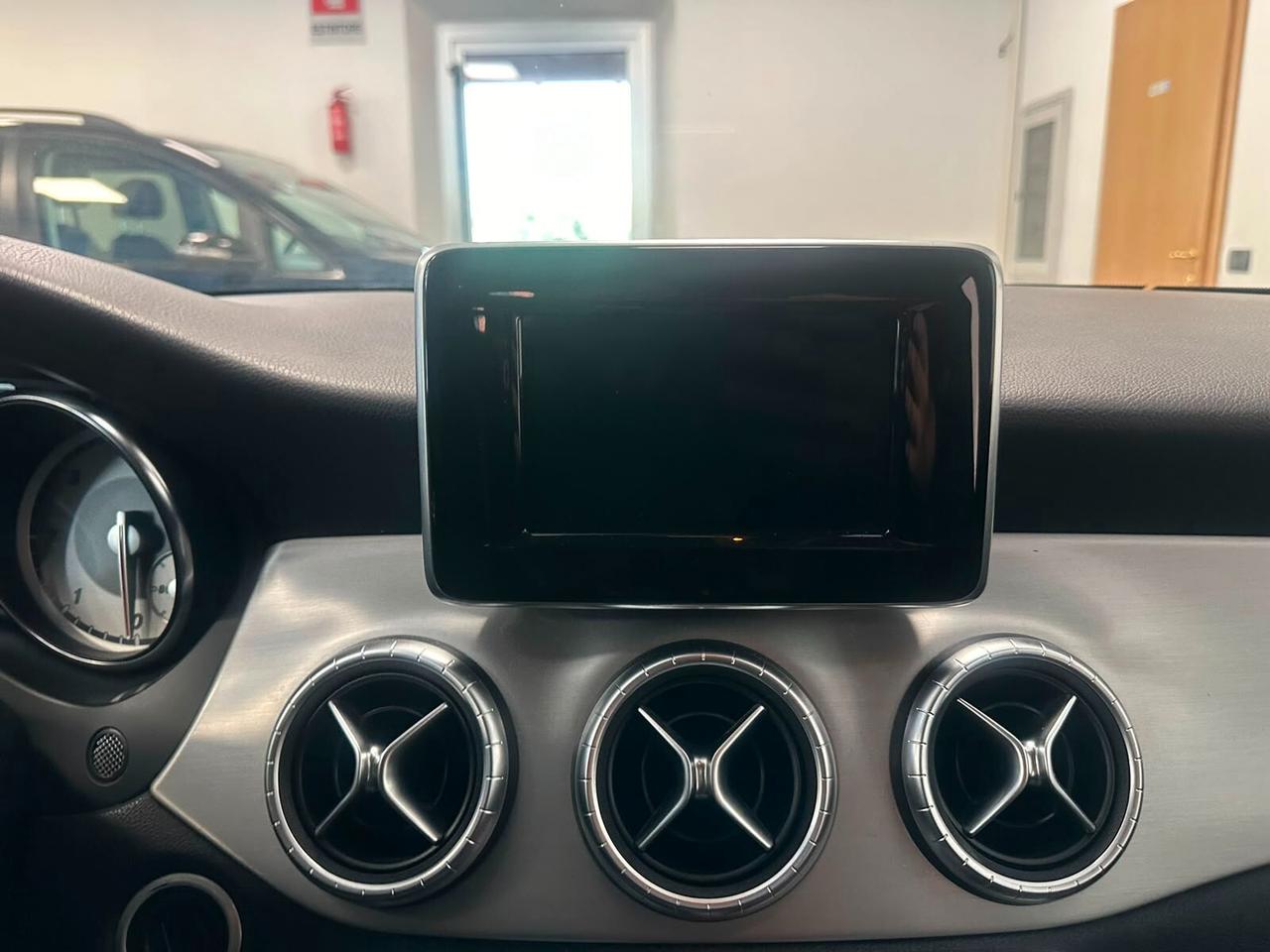 Mercedes-benz CLA 220 CDI Automatic Premium