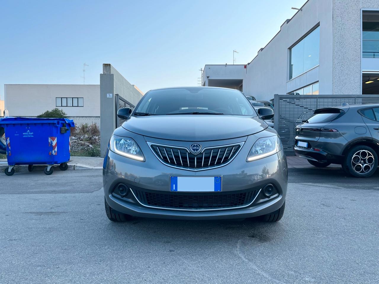 Lancia Ypsilon MY24 1.0 FireFly 5 porte S&S Hybrid Platino Km0