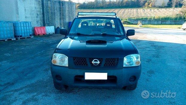 Nissan Navara (D22) 2.5 TD 130CV 4WD Cabina Singola