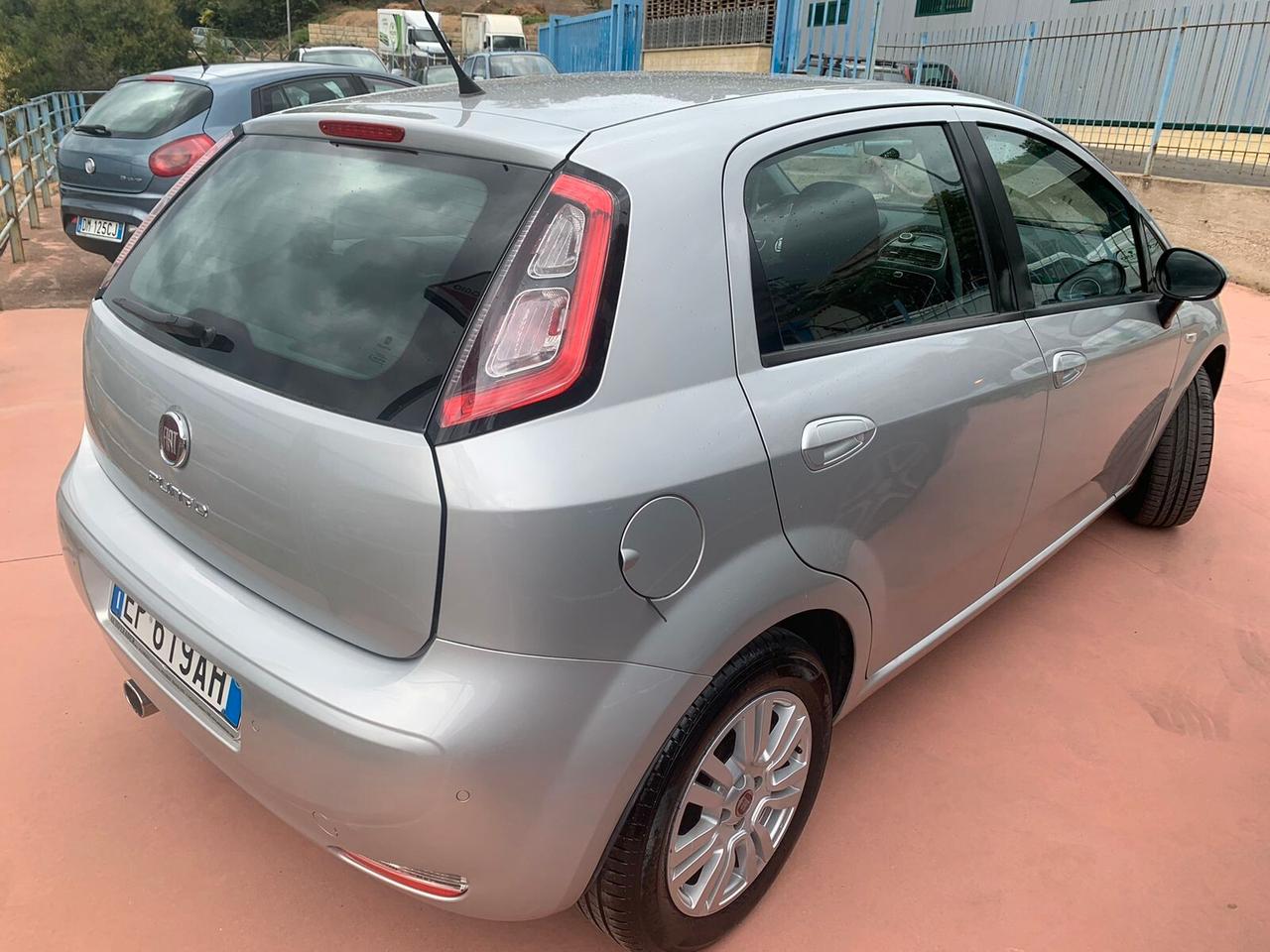 Fiat Punto 1.3 MJT II 75 CV 5 porte Lounge