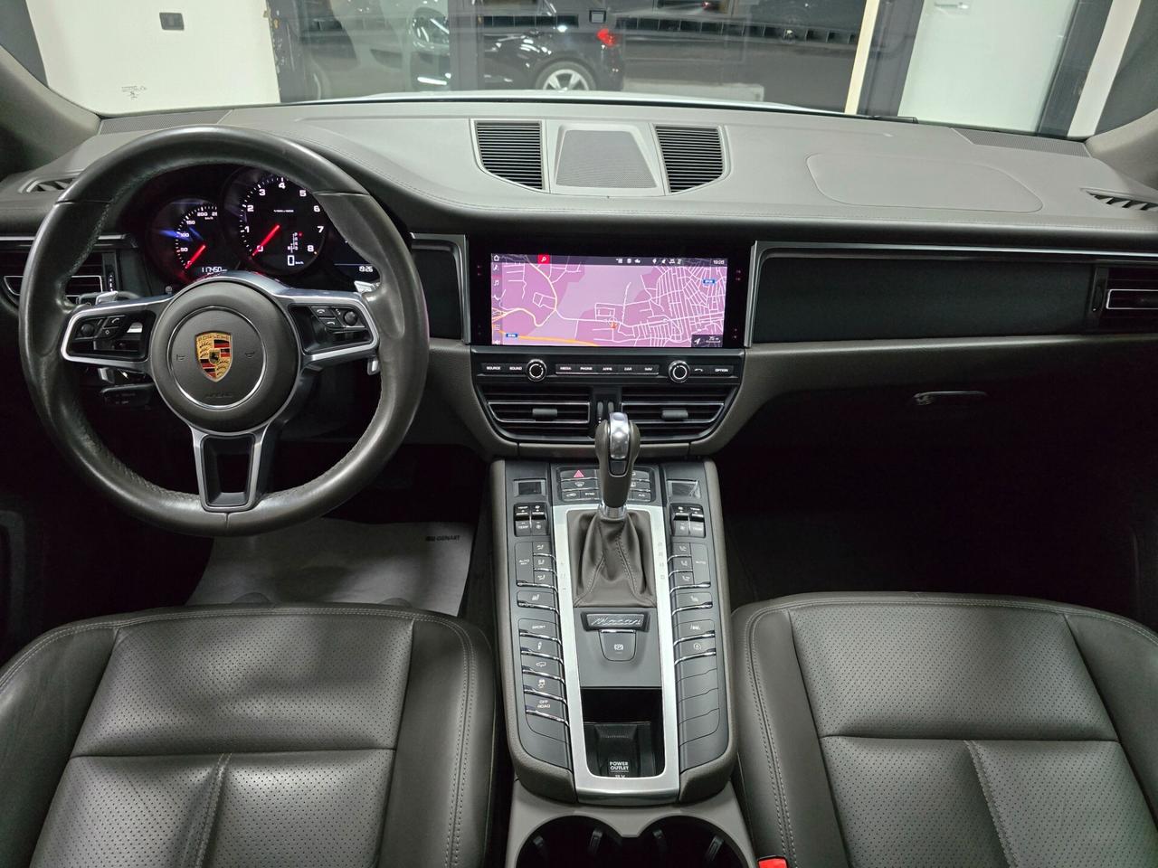 Porsche Macan 2.0 (Tetto panorama)