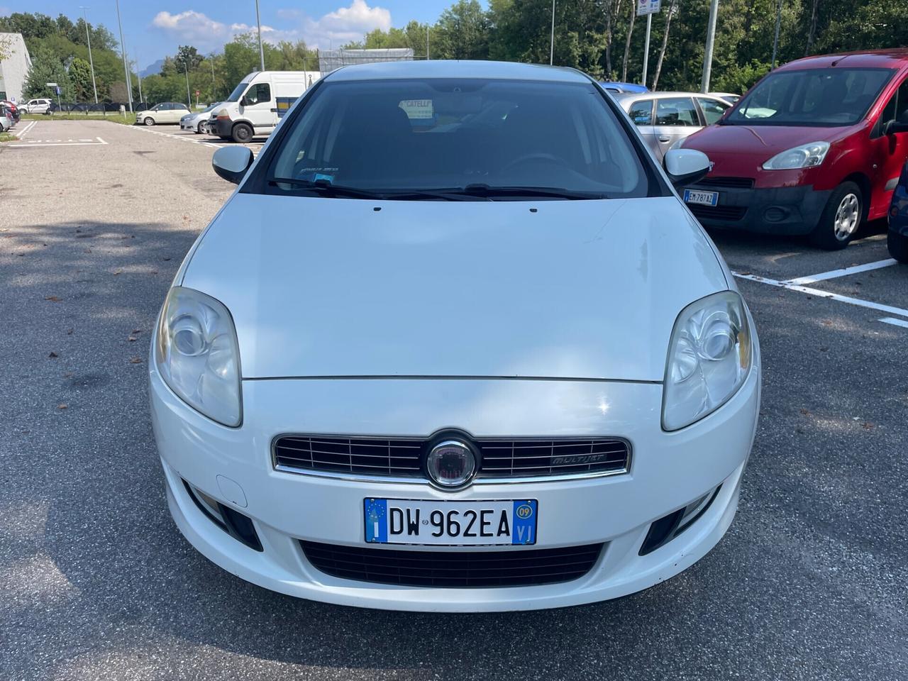 Fiat Bravo 1.6 MJT 120 CV*Automatik*Cerchi*Neopatentati*