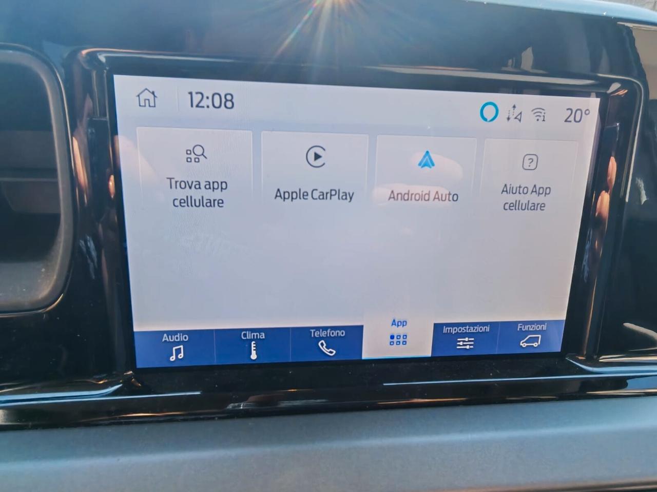Ford Tourneo Courier 1.0 EcoBoost Powershift Titanium