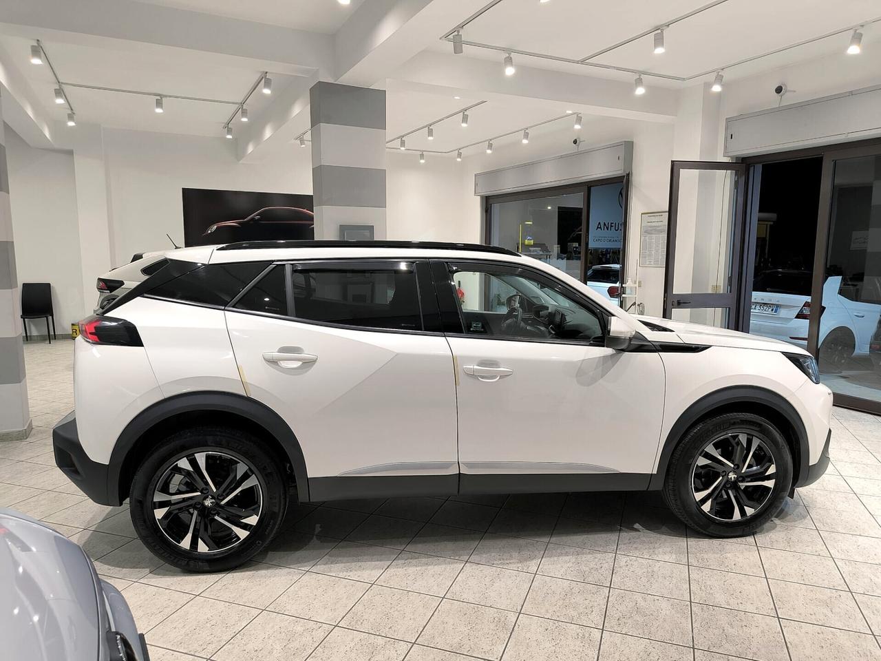 Peugeot 2008 PureTech 130 S&S EAT8 Allure