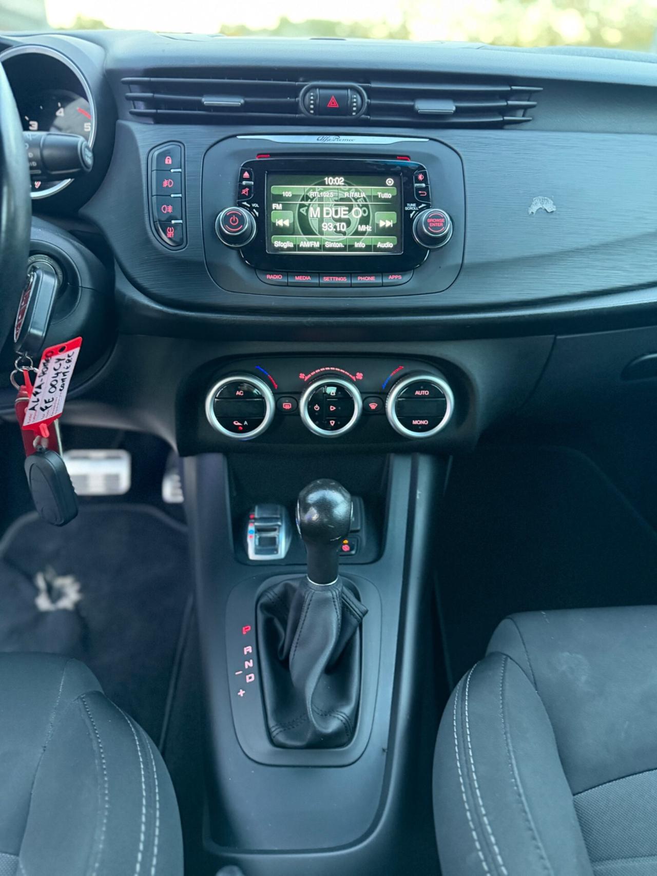 Alfa Romeo Giulietta 1.6 JTDm TCT 120 CV*Automatik*Neopatentati*Euro6*